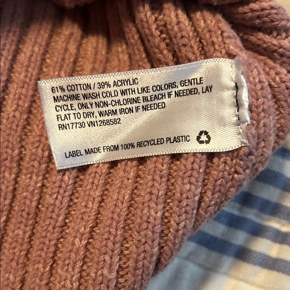 Universal Thread Elegant Mauve Crew Neck Sweater, size S EUC - Picture 5 of 5